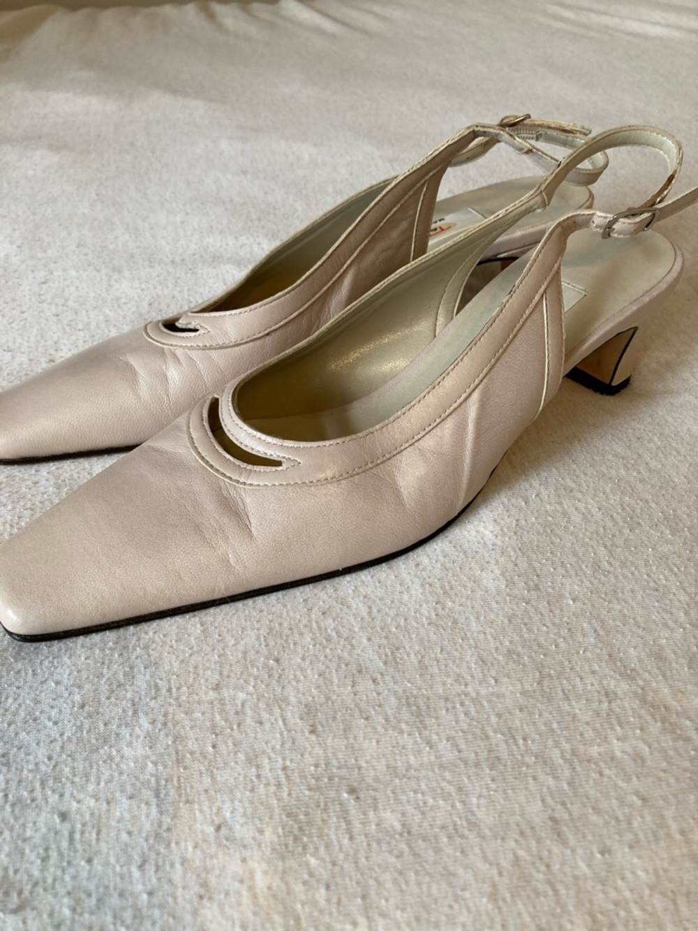 Vintage Talbots Cream Leather Slingback Heels Made in Italy - Picture 3 of 7
